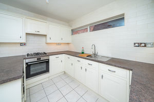 BREAKFAST KITCHEN- click for photo gallery